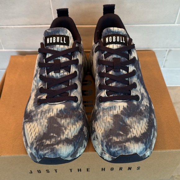 NOBULL Runner + sneakers. Women’s 8.5. - Picture 2 of 5